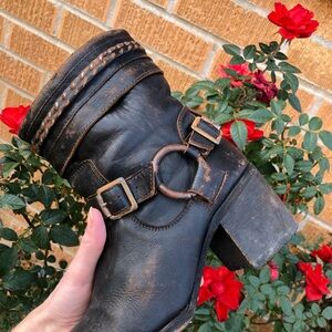 FREEBIRD TAHOE BROWN RUSTIC ANKLE BOOTS